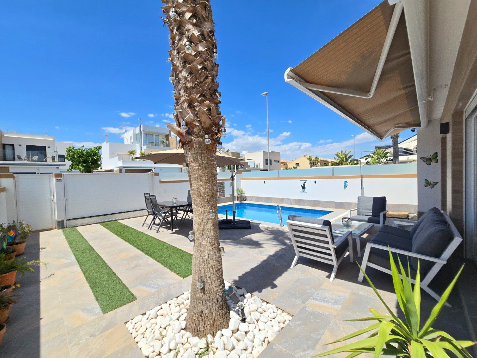 Villa i Alicante, Spanien 3 sovrum, 111 kvm. Nr. 168161