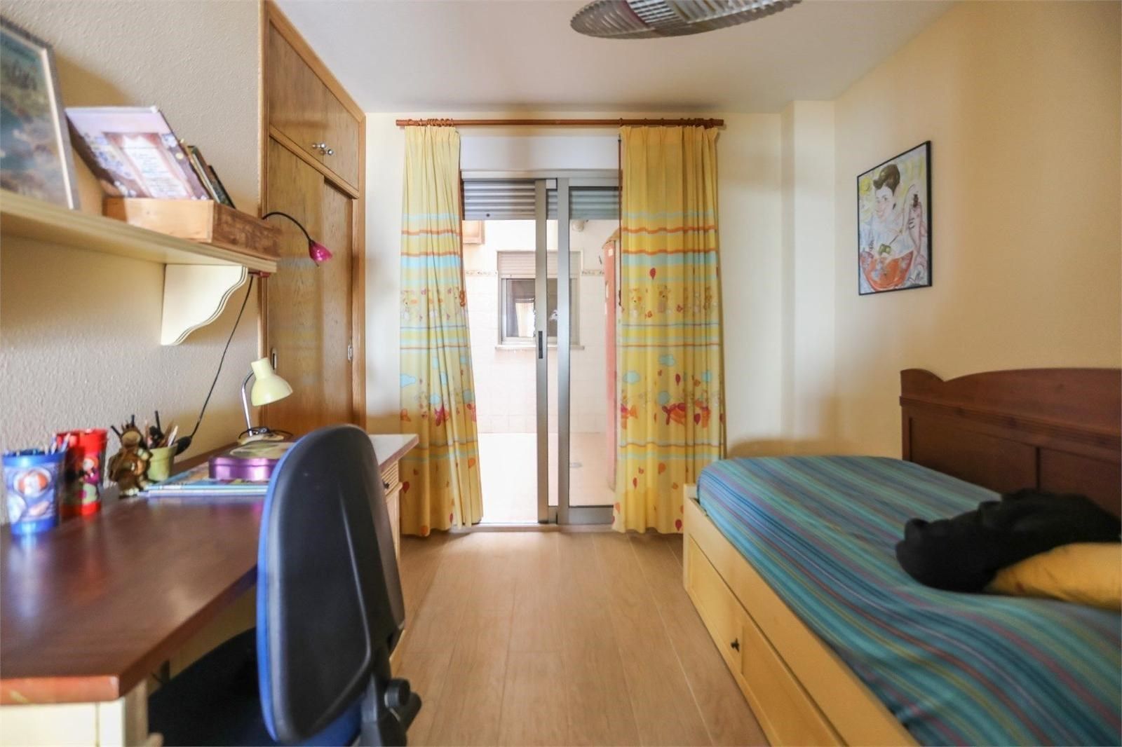 Apartment à Torrevieja, Alicante, Espagne 175 m2 No. 181654