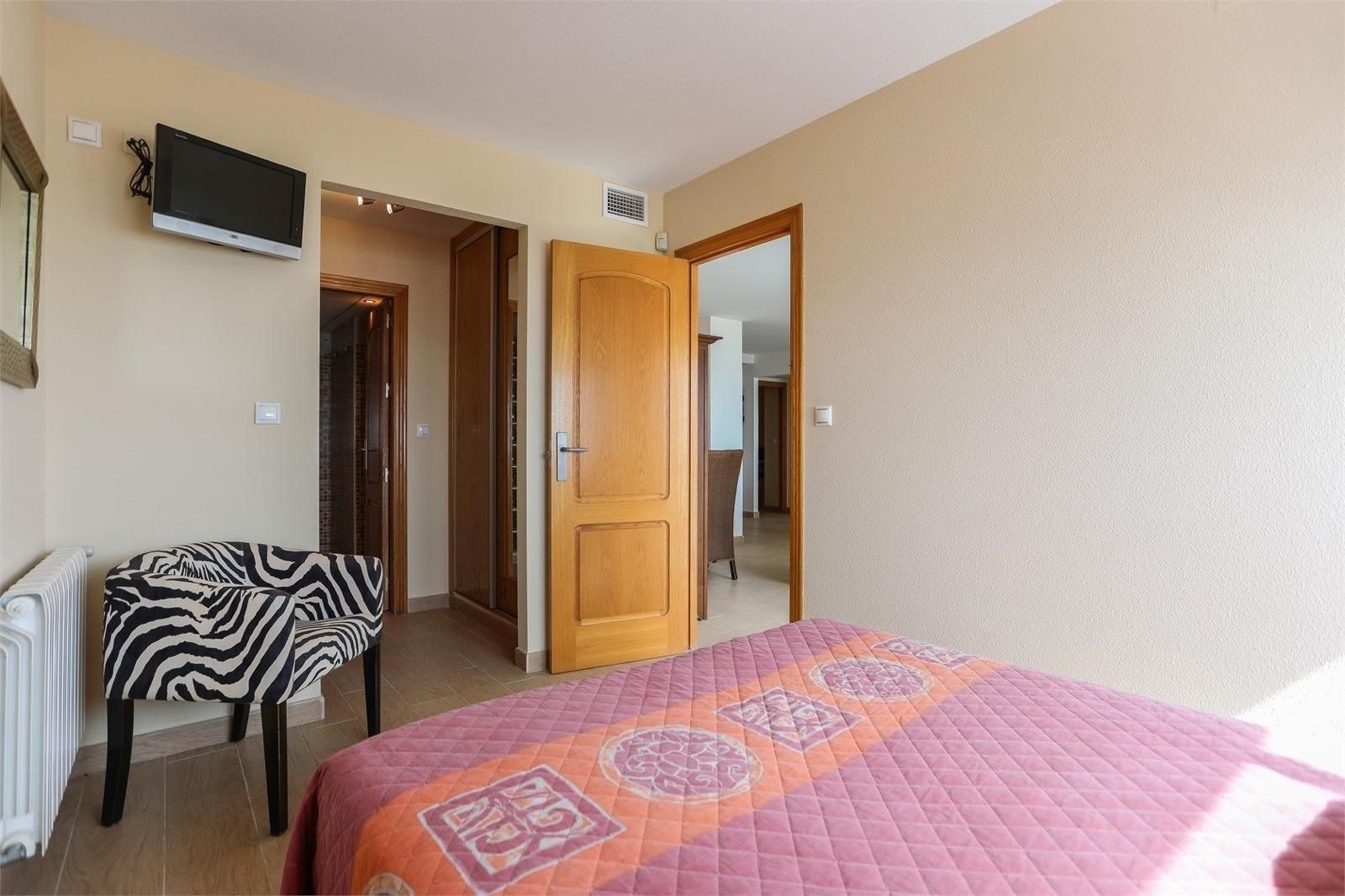 Apartment à Torrevieja, Alicante, Espagne 175 m2 No. 181654