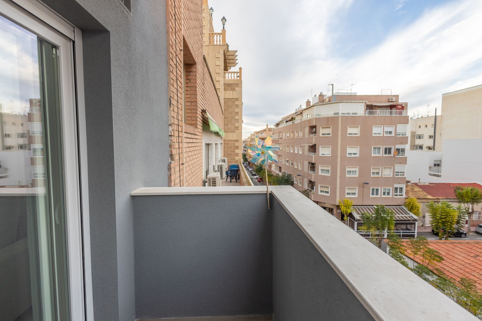 Huoneisto Torrevieja, Alicante, Espanja 80 m2 No. 181652