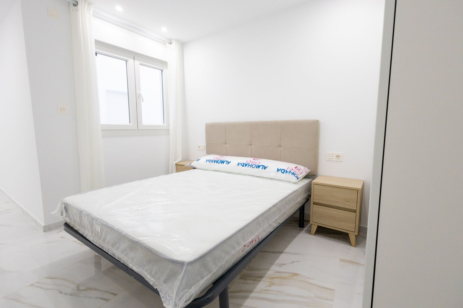 Huoneisto Torrevieja, Alicante, Espanja 80 m2 No. 181652