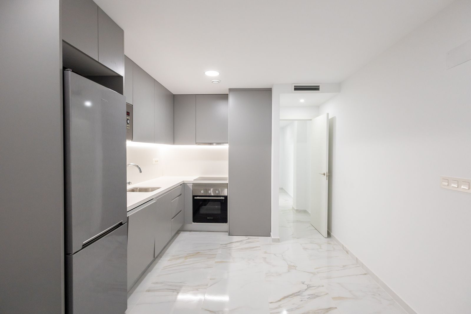 Huoneisto Torrevieja, Alicante, Espanja 80 m2 No. 181652
