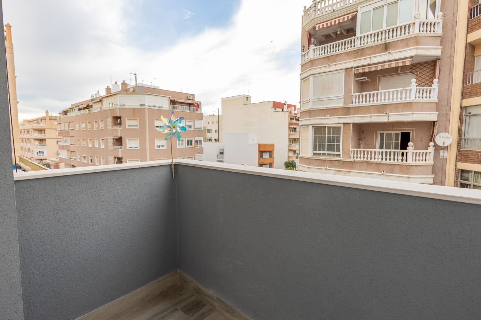 Huoneisto Torrevieja, Alicante, Espanja 80 m2 No. 181652