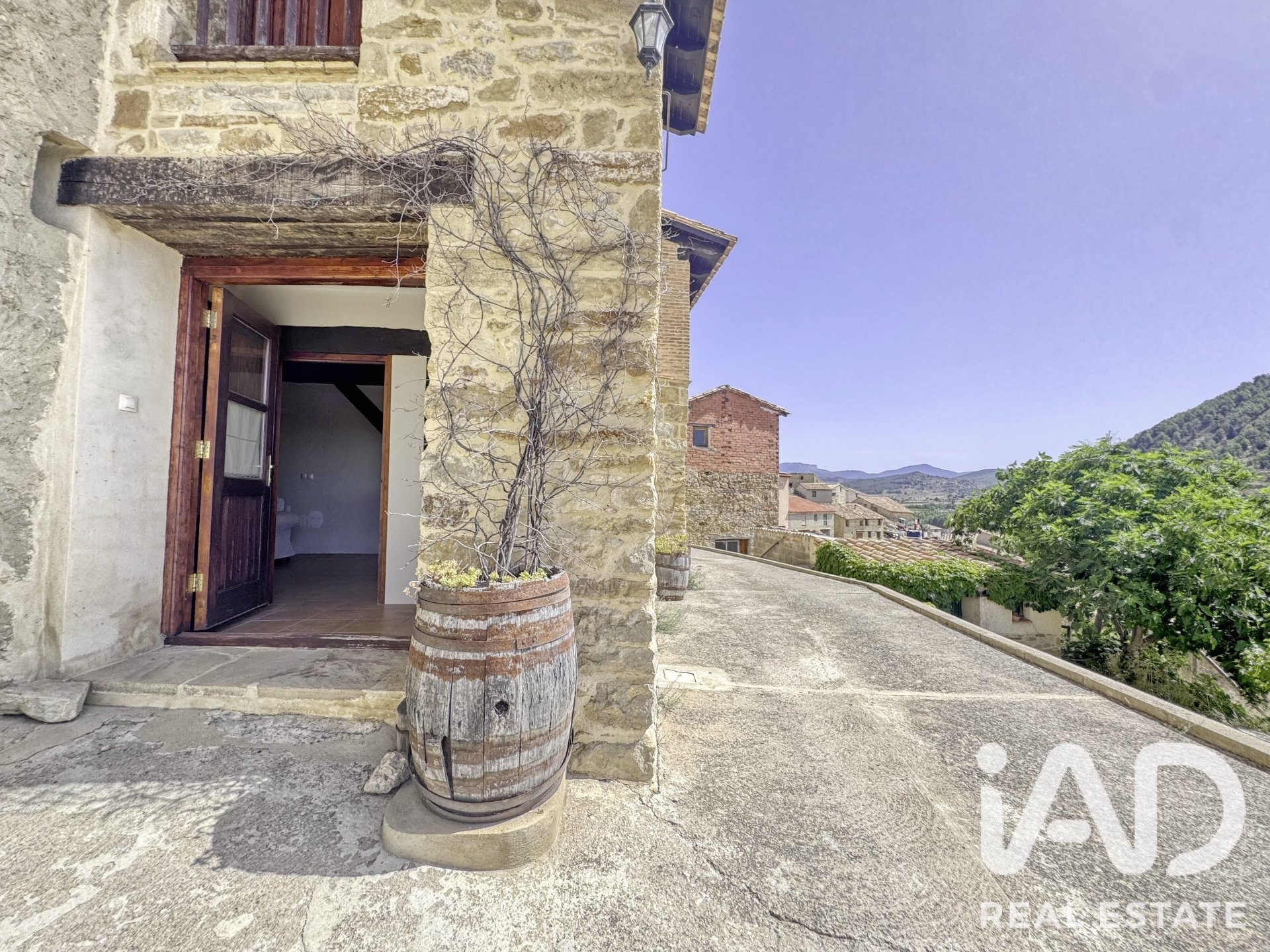 Сasa en Rubielos De Mora, Teruel, España 9 dormitorios, 339 m2 No. 188143