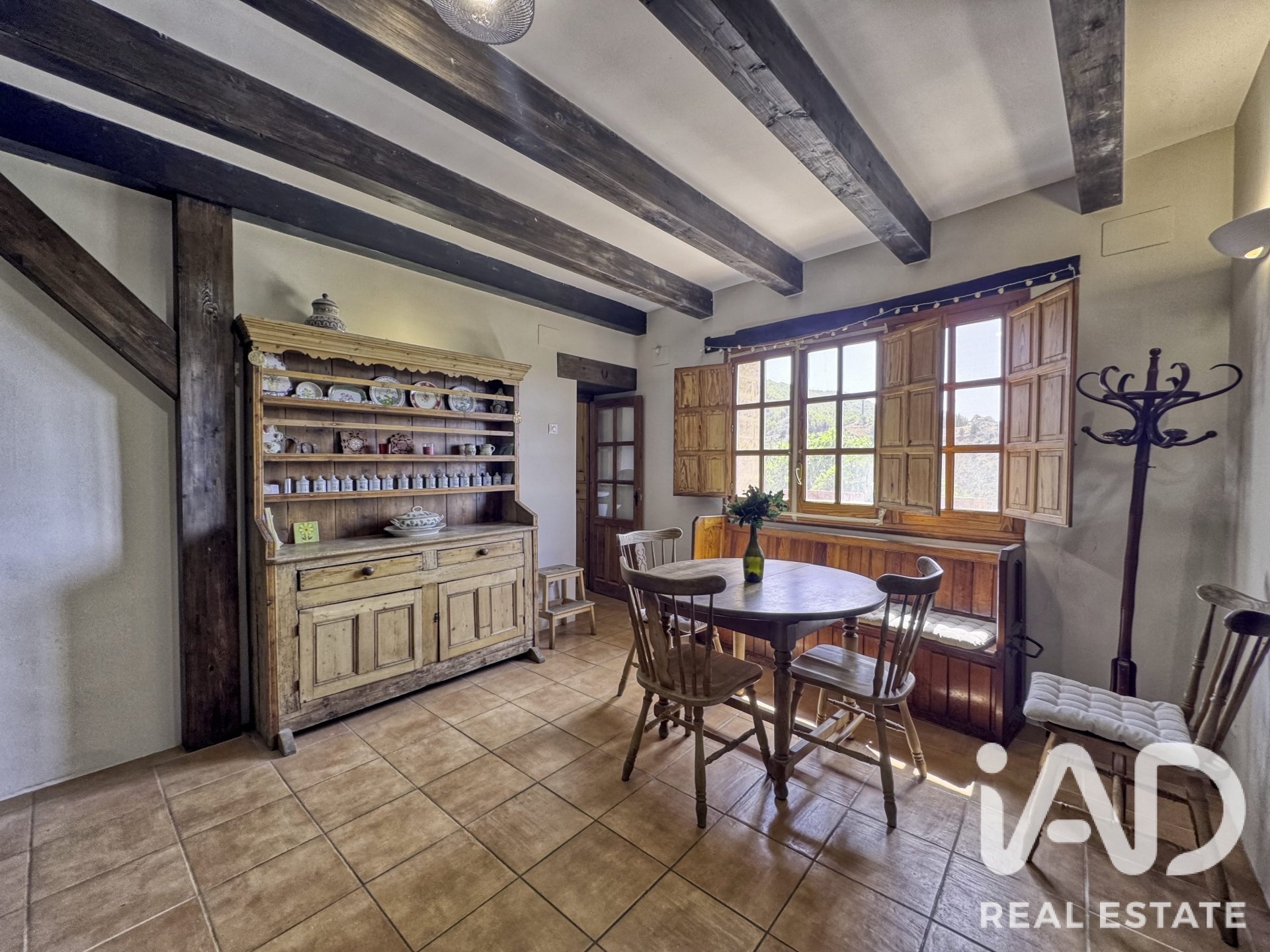 Сasa en Rubielos De Mora, Teruel, España 9 dormitorios, 339 m2 No. 188143