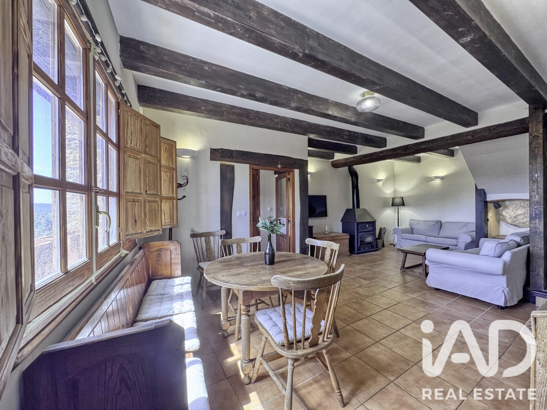 Сasa en Rubielos De Mora, Teruel, España 9 dormitorios, 339 m2 No. 188143