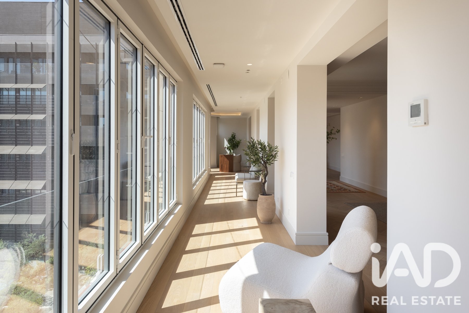 Apartamento en Barcelona, España 3 dormitorios, 279 m2 No. 188146