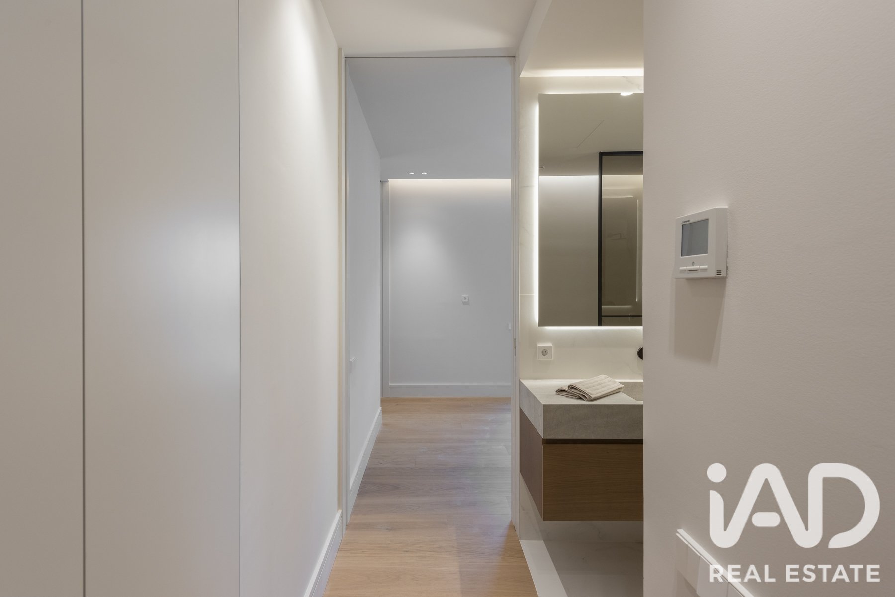 Apartamento en Barcelona, España 3 dormitorios, 279 m2 No. 188146