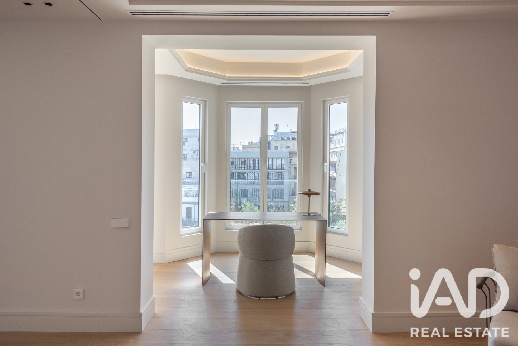 Apartamento en Barcelona, España 3 dormitorios, 279 m2 No. 188146