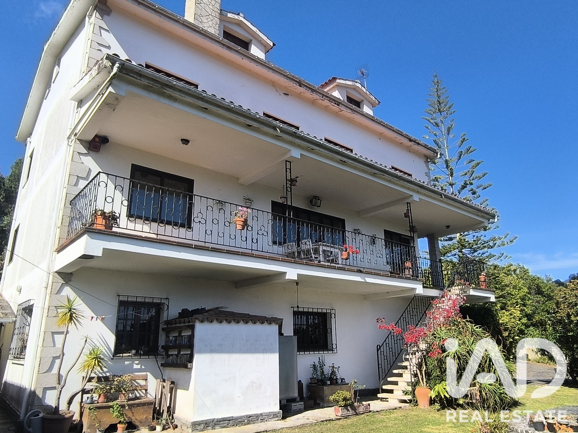 Сasa en Pontedeume, La Coruña, España 5 dormitorios, 507 m2 No. 188142