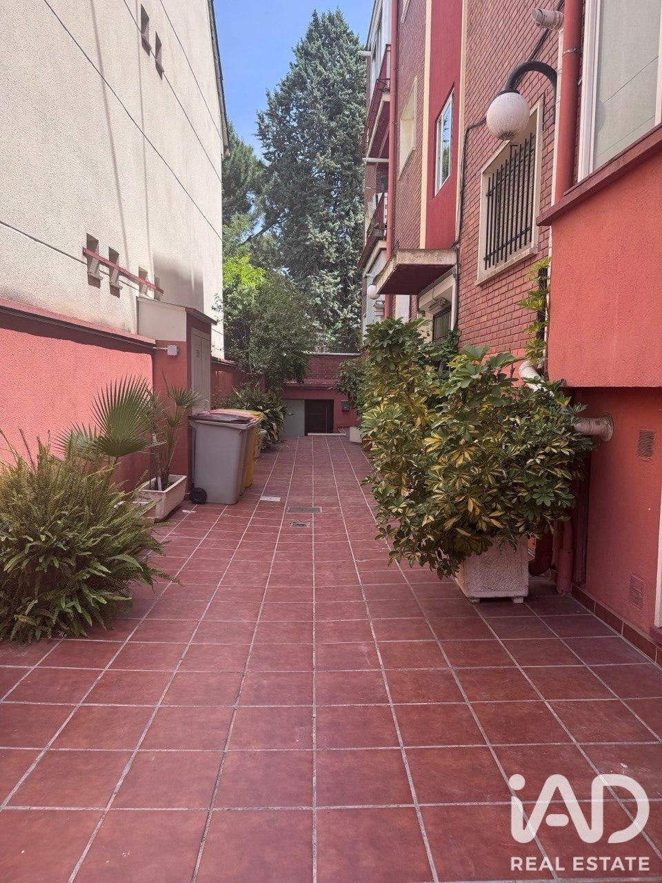 Duplex in Madrid, Spain 3 bedrooms, 130 sq.m. No. 187654