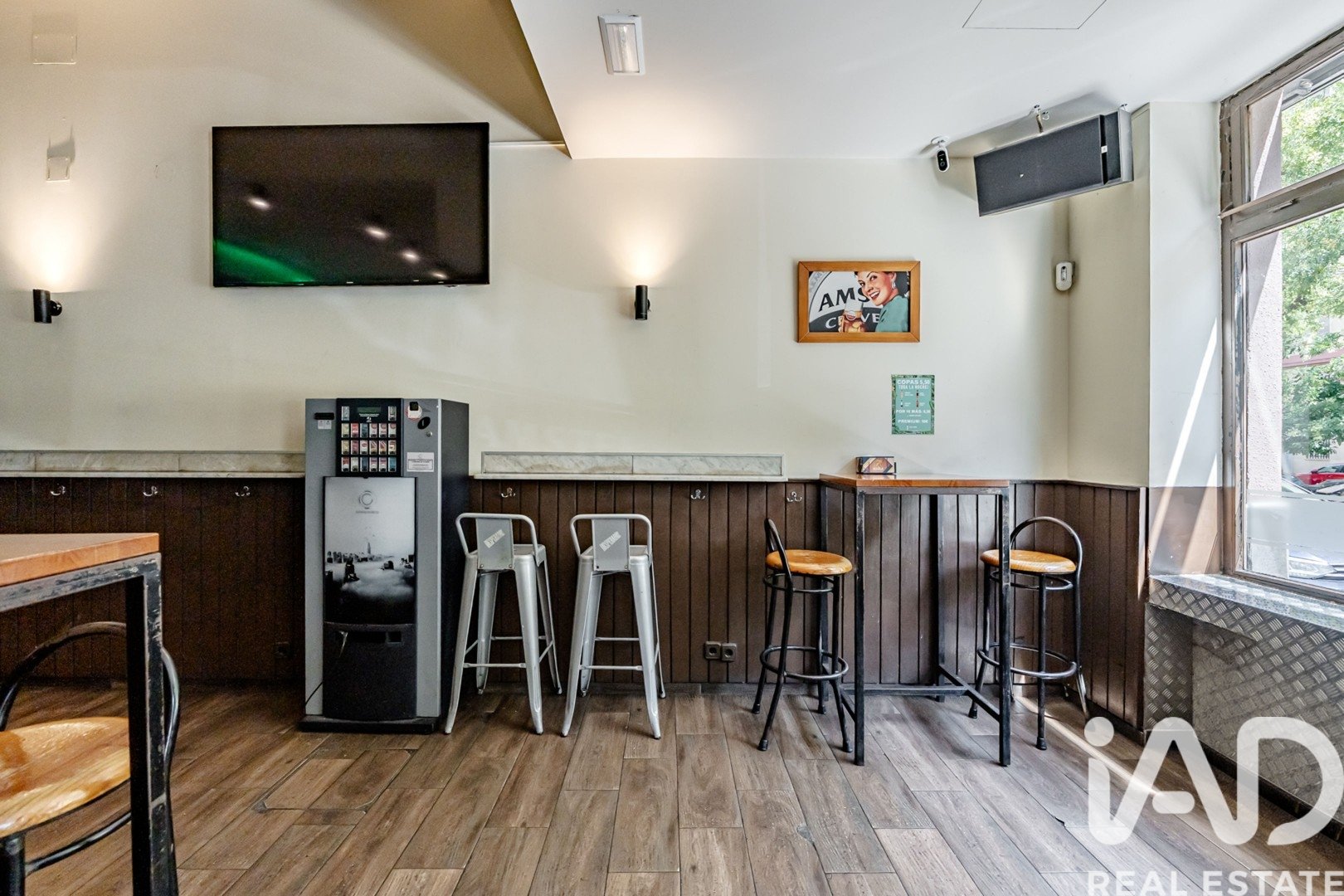 Commercial property in Madrid, Spain 113 sq.m. No. 187651