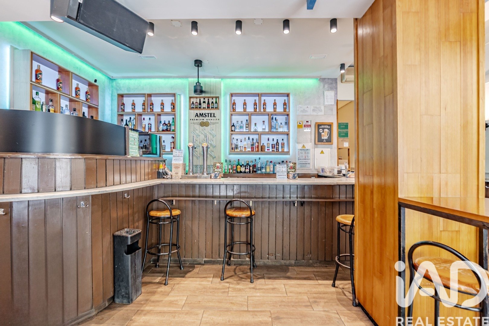 Commercial property in Madrid, Spain 113 sq.m. No. 187651