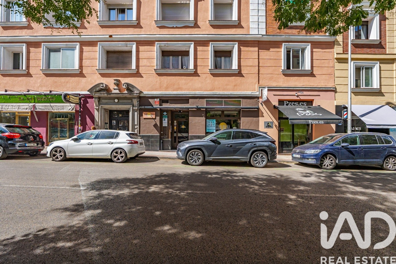 Commercial property in Madrid, Spain 113 sq.m. No. 187651