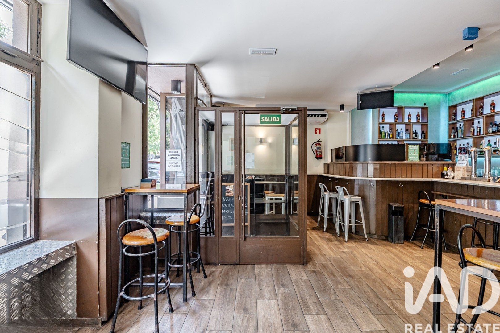 Commercial property in Madrid, Spain 113 sq.m. No. 187651