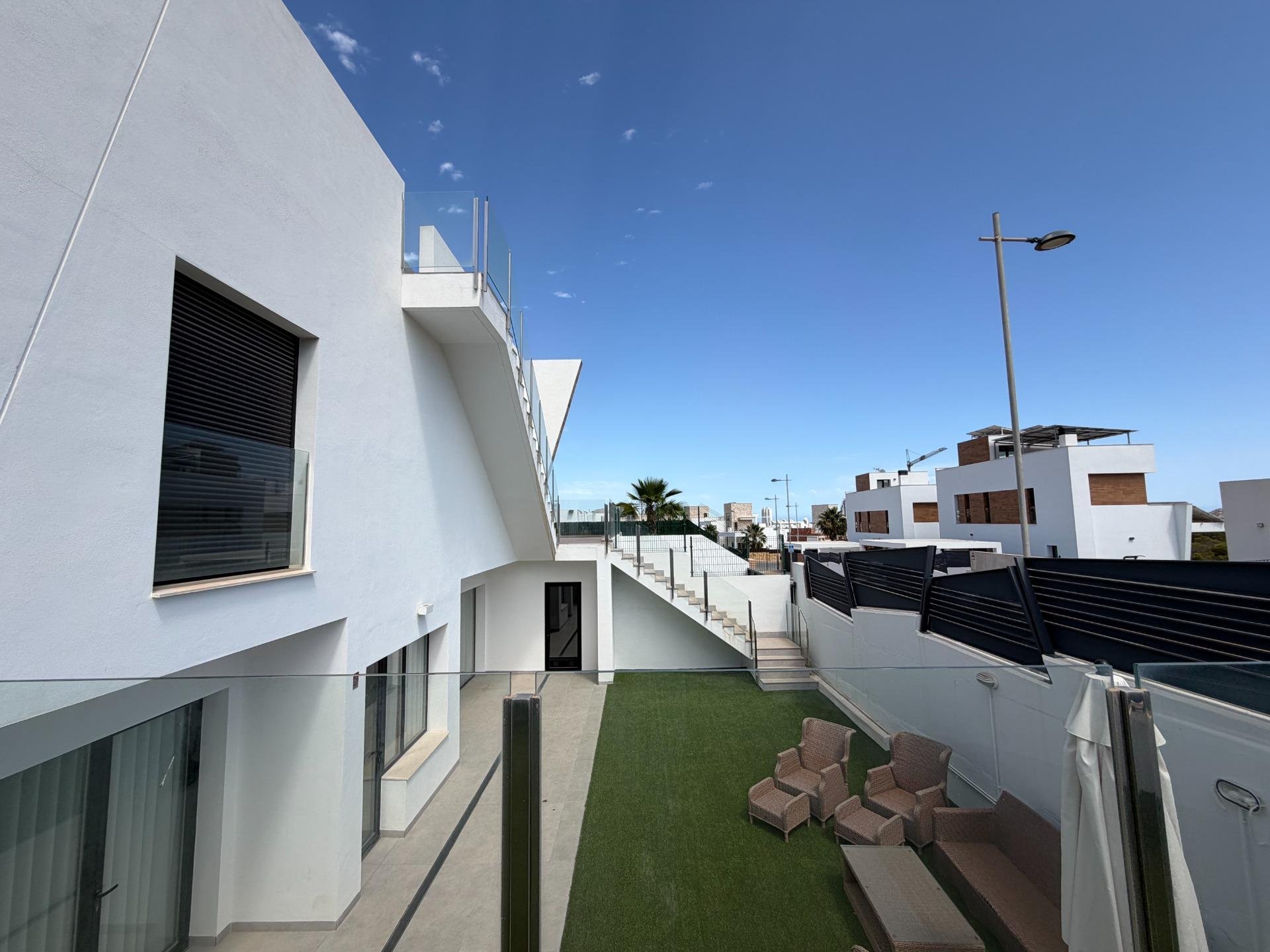 Hus i Finestrat, Alicante, Spanien 324 kvm. Nr. 177873