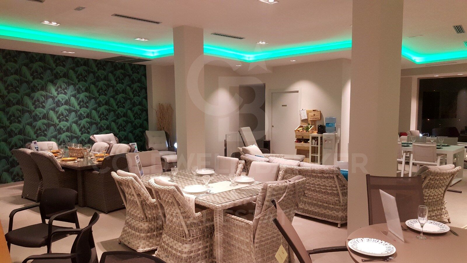 Коммерческая недвижимость в Хавеа, Аликанте, Испания 250м2 №157384