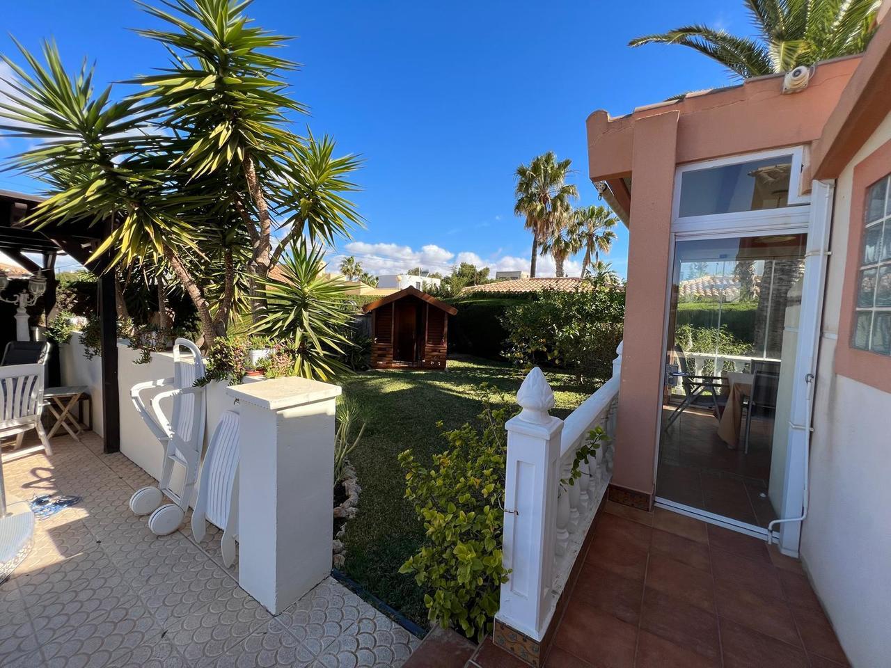 Villa in Cabo Roig, Alicante, Spain 3 bedrooms, 140 sq.m. No. 155936