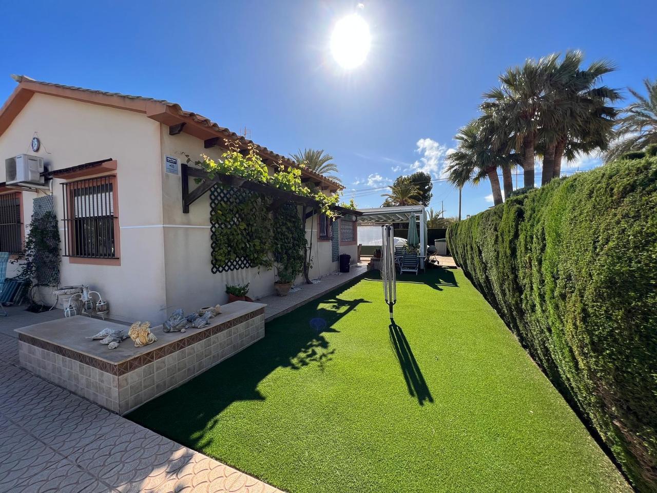Villa in Cabo Roig, Alicante, Spain 3 bedrooms, 140 sq.m. No. 155936