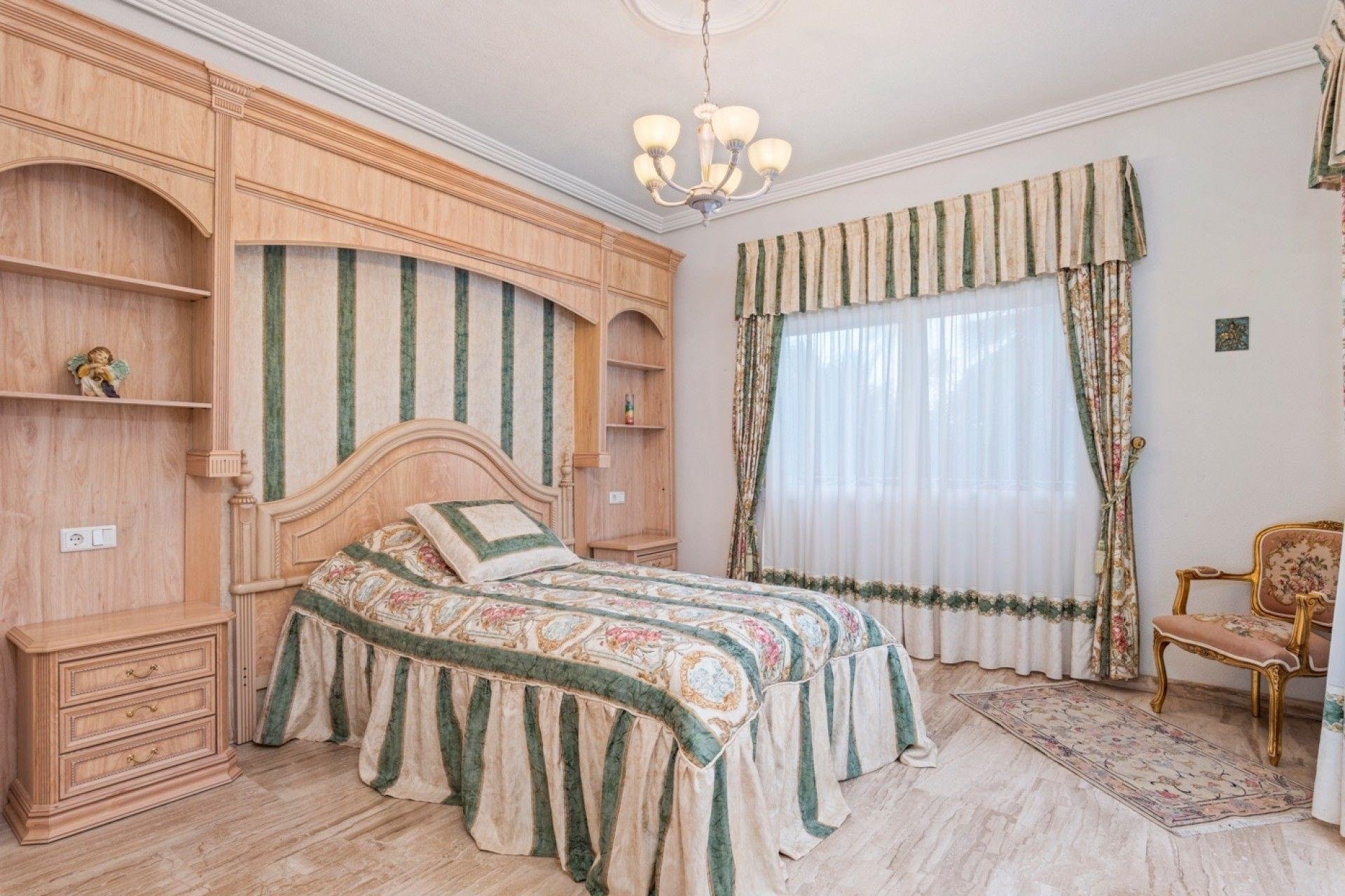 Villa Rojales, Alicante, Spānijā 5 istabas, 344 m2 Nr. 155901