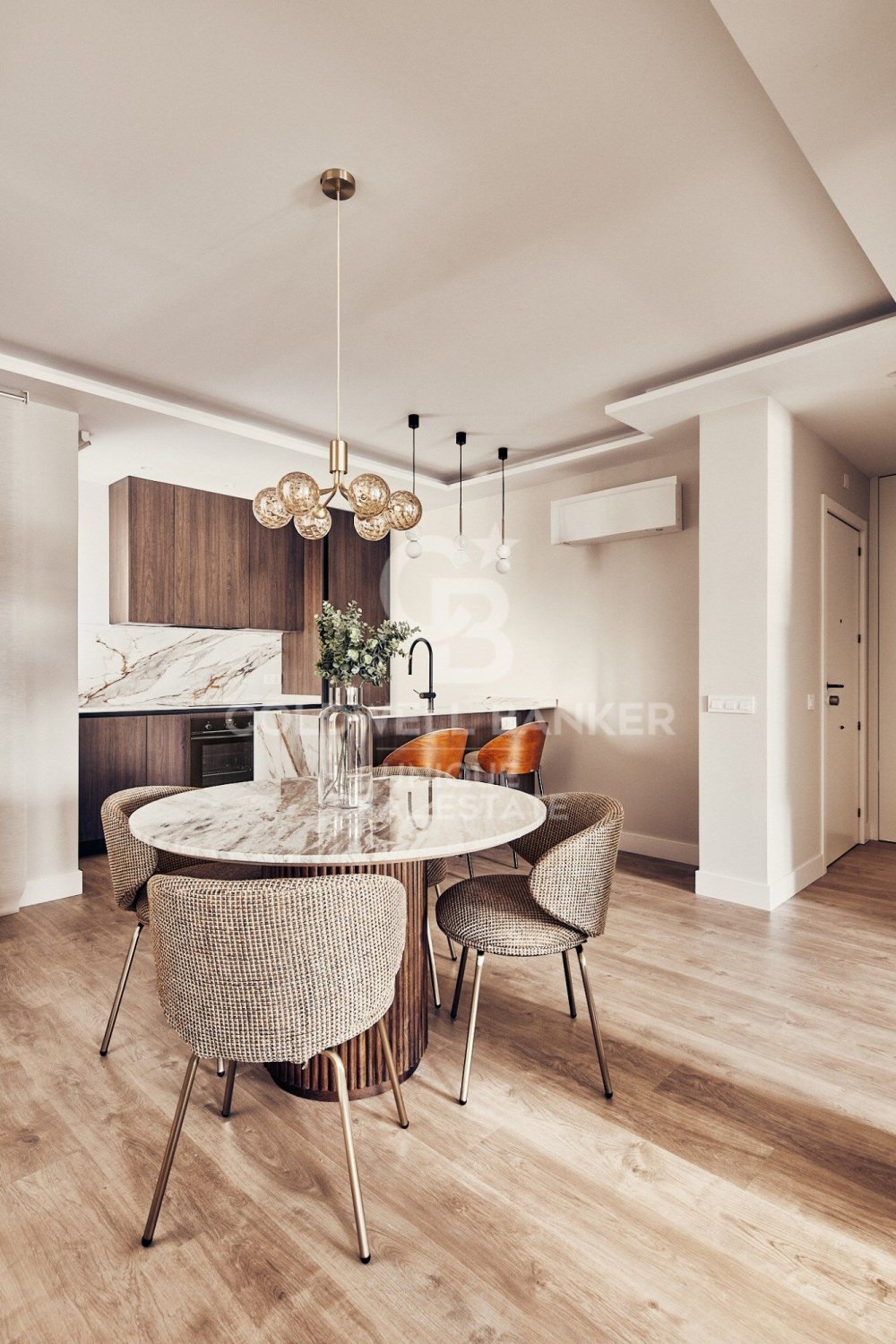 Apartment à Madrid, Espagne 2 chambres, 90 m2 No. 178504