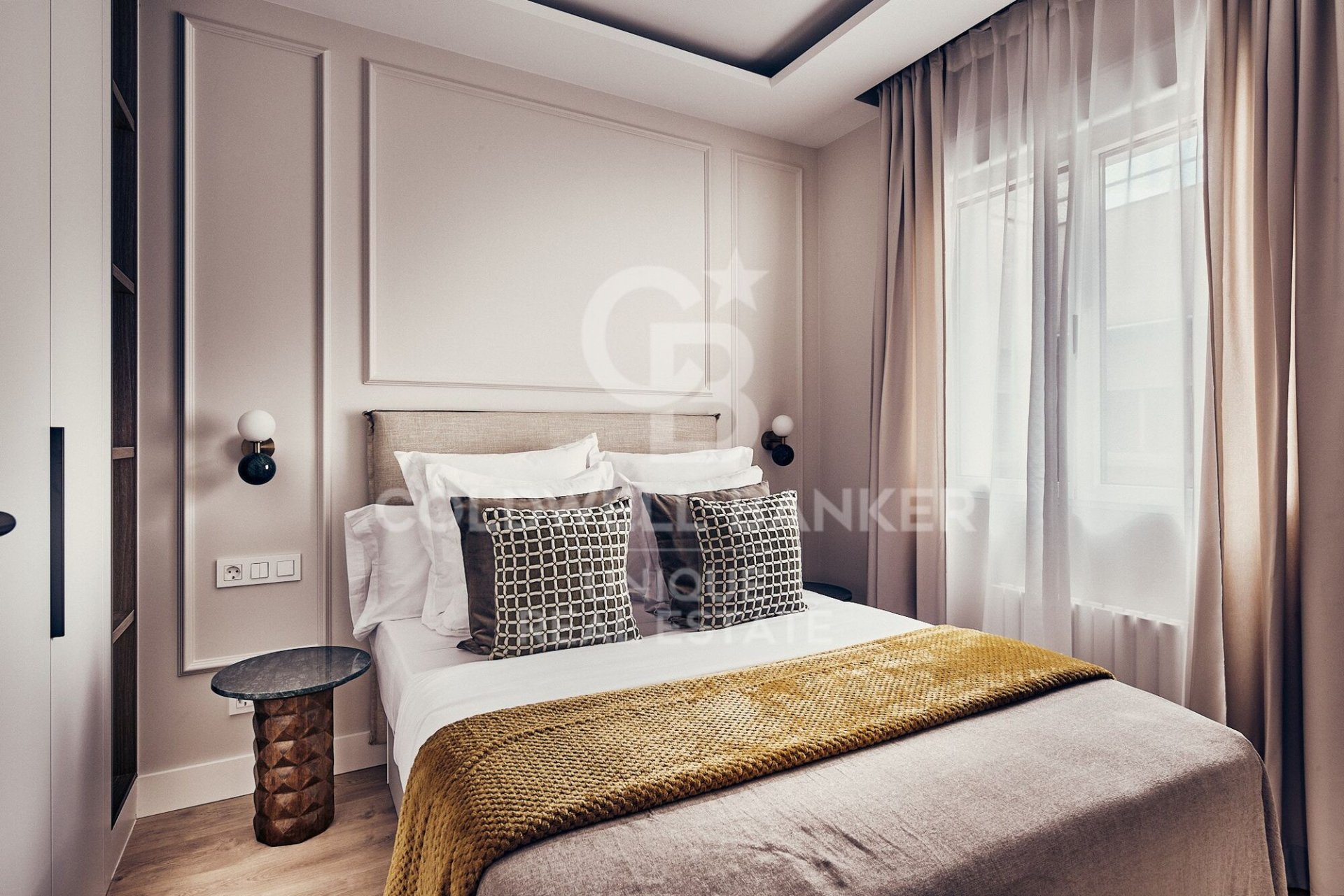 Apartment à Madrid, Espagne 2 chambres, 90 m2 No. 178504