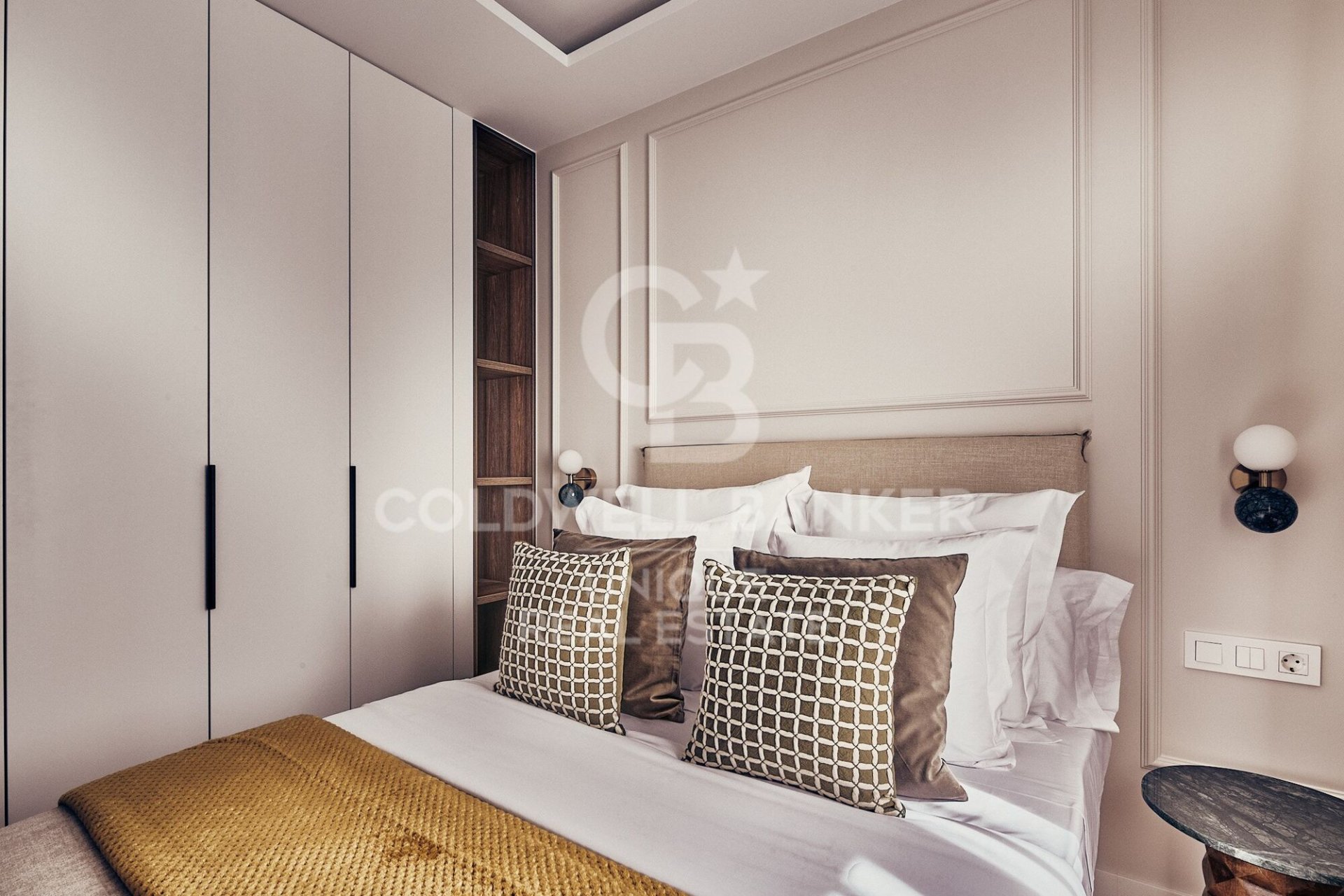 Apartment à Madrid, Espagne 2 chambres, 90 m2 No. 178504