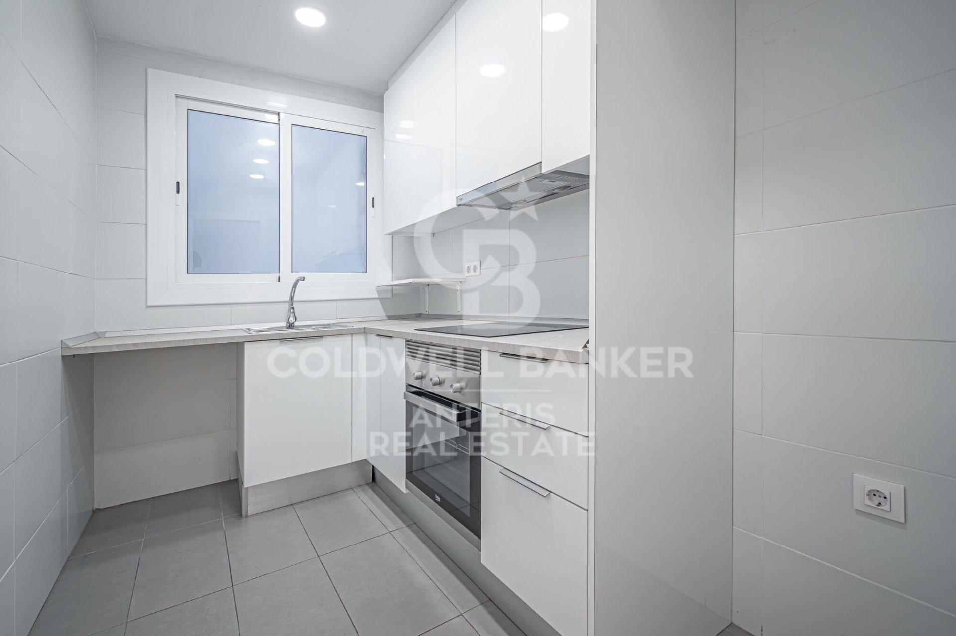 Apartment à Barcelona, Espagne 4 chambres, 127 m2 No. 178502