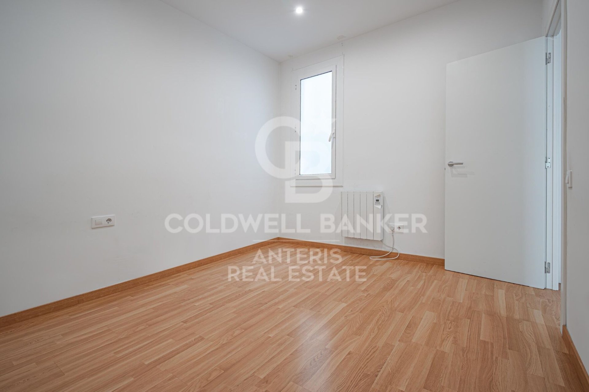 Apartment à Barcelona, Espagne 4 chambres, 127 m2 No. 178502