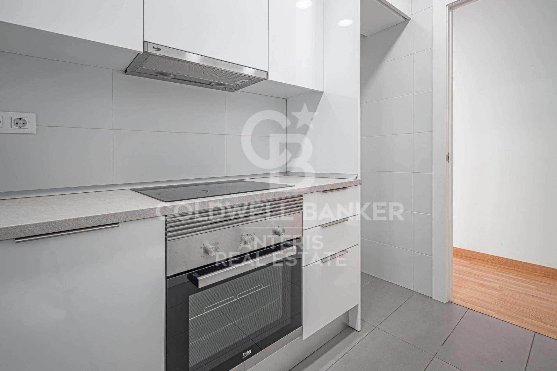 Apartment à Barcelona, Espagne 4 chambres, 127 m2 No. 178502
