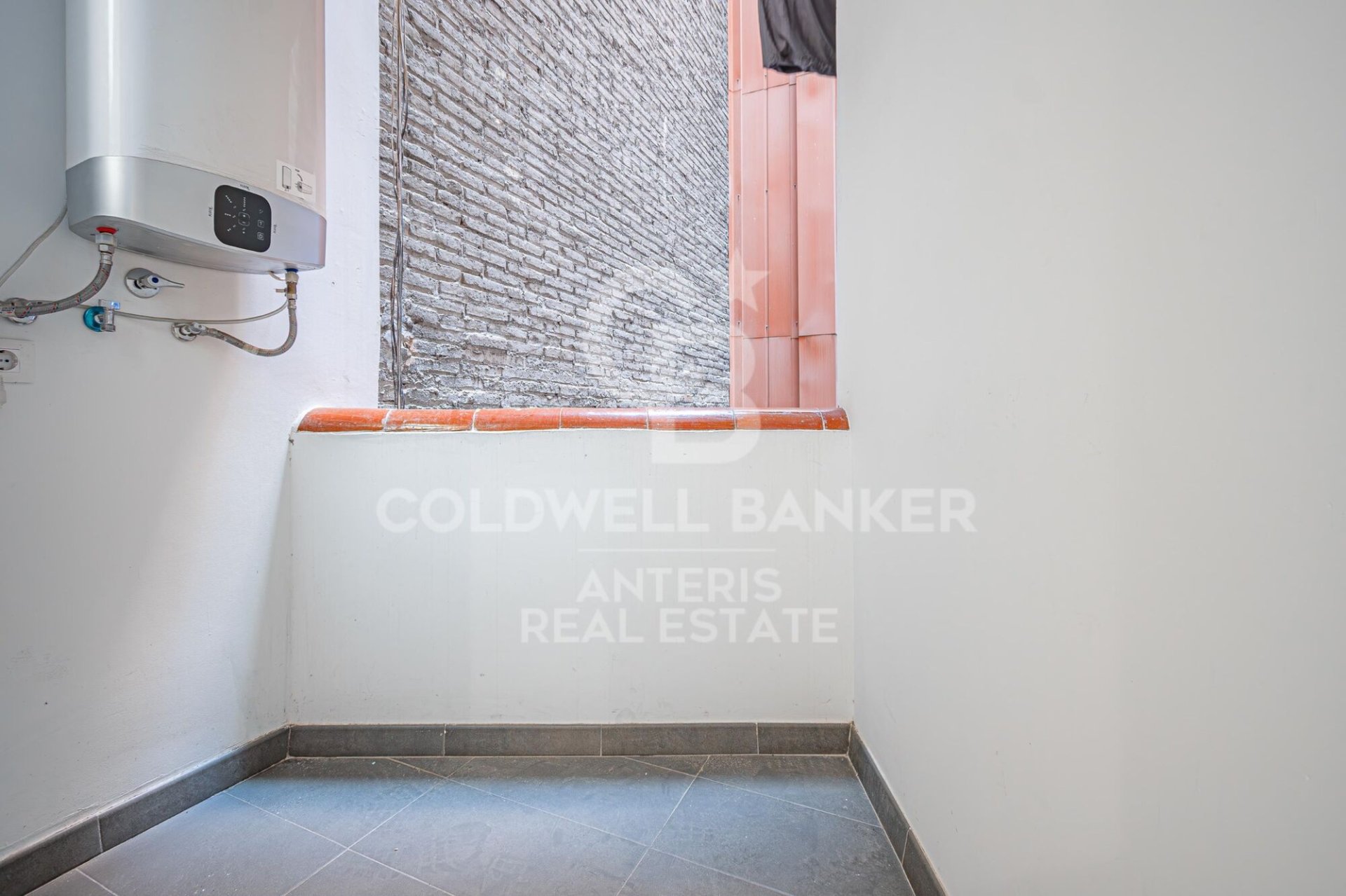 Apartment à Barcelona, Espagne 4 chambres, 127 m2 No. 178502