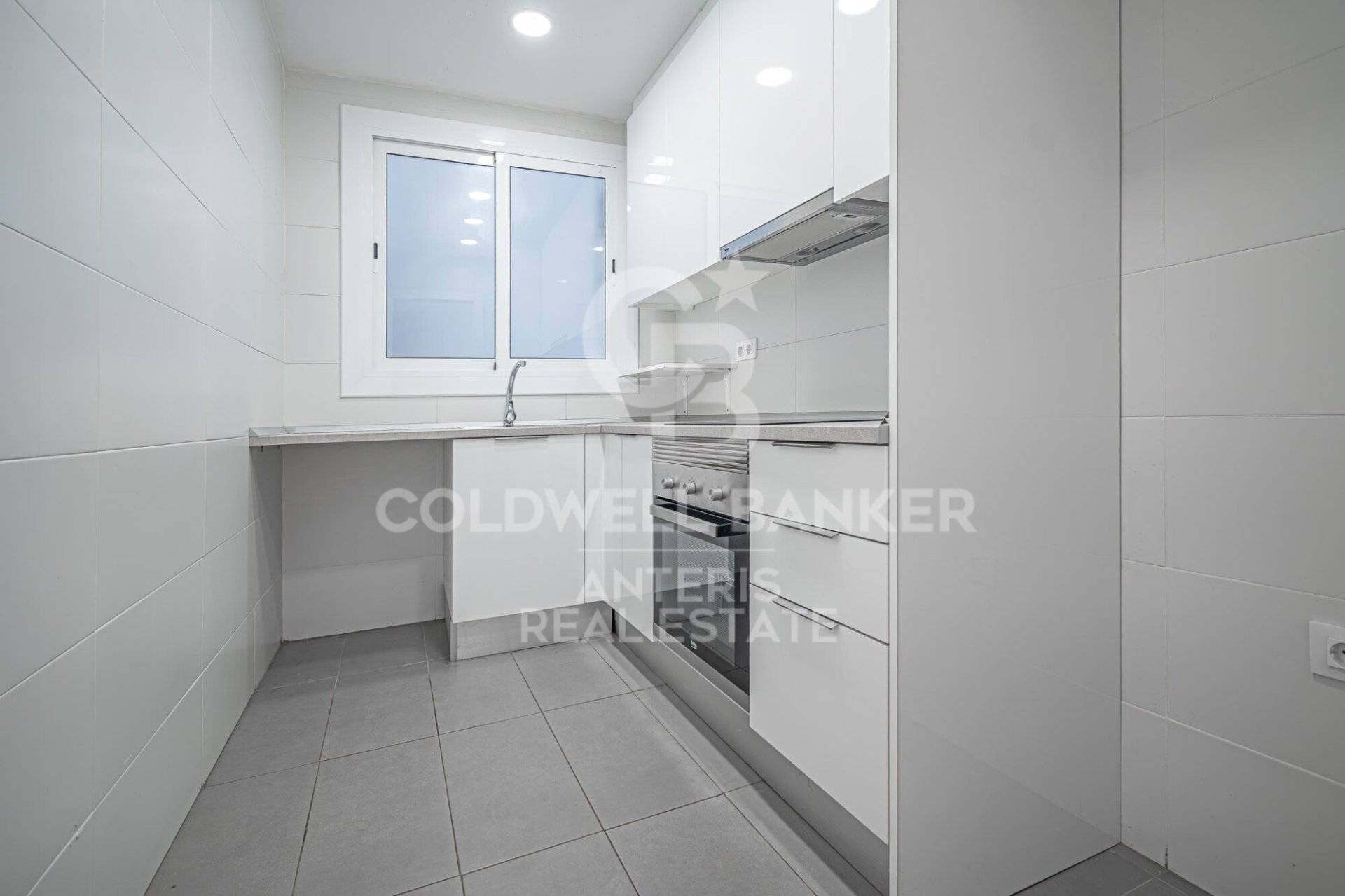 Apartment à Barcelona, Espagne 4 chambres, 127 m2 No. 178502