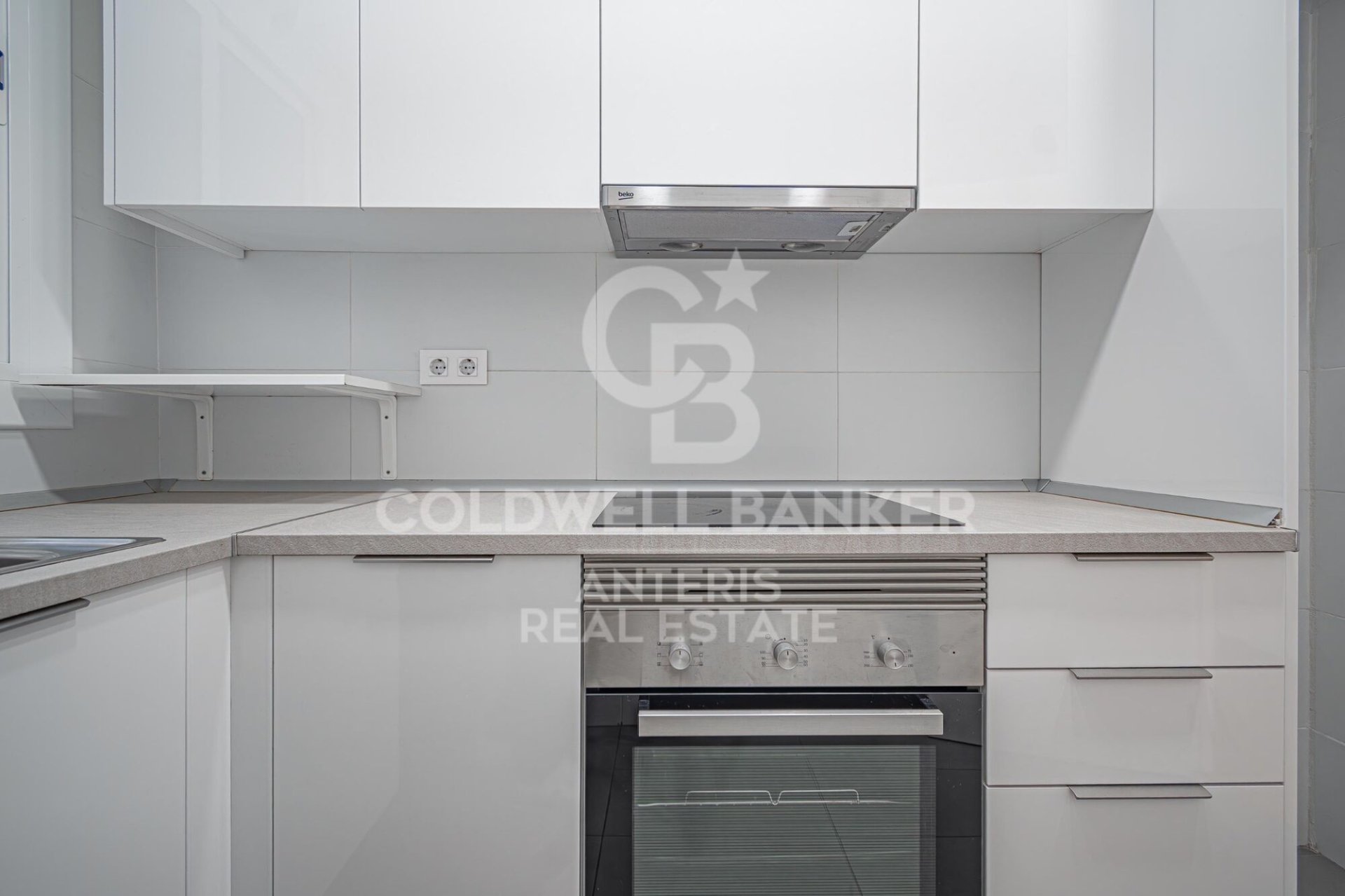 Apartment à Barcelona, Espagne 4 chambres, 127 m2 No. 178502