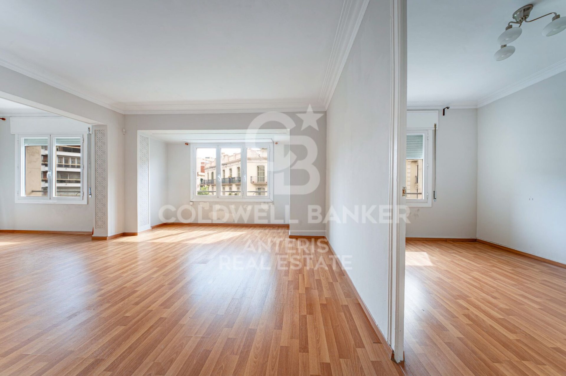 Wohnung in Barcelona, Spanien 3 Schlafzimmer, 127 m2 Nr. 178506