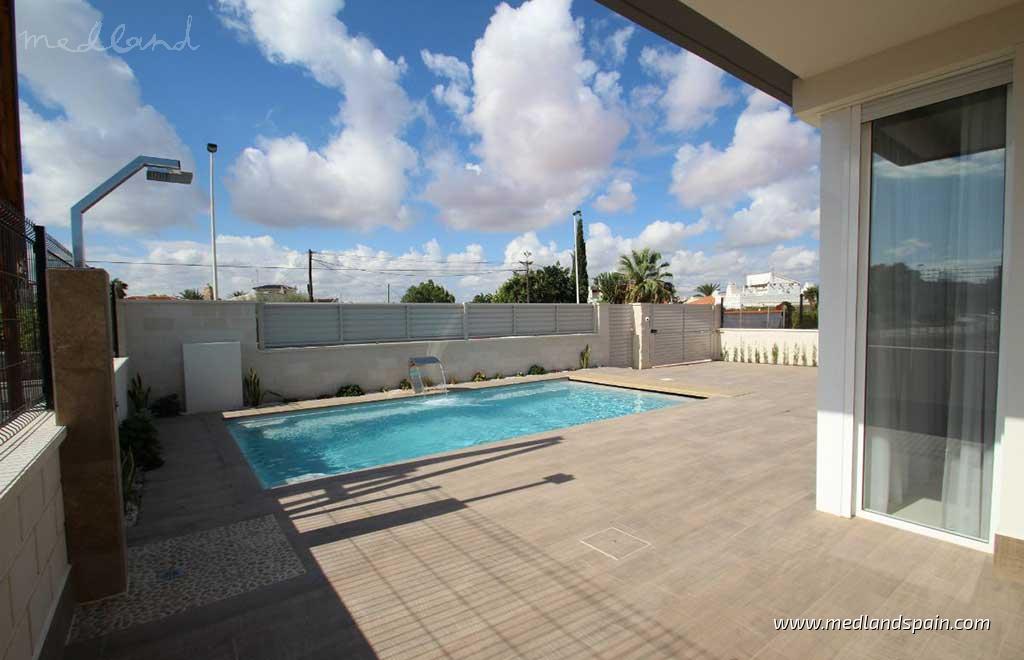 Huvila San Miguel de Salinas, Alicante, Espanja 4 makuuhuonetta, 134.8 m2 No. 65885