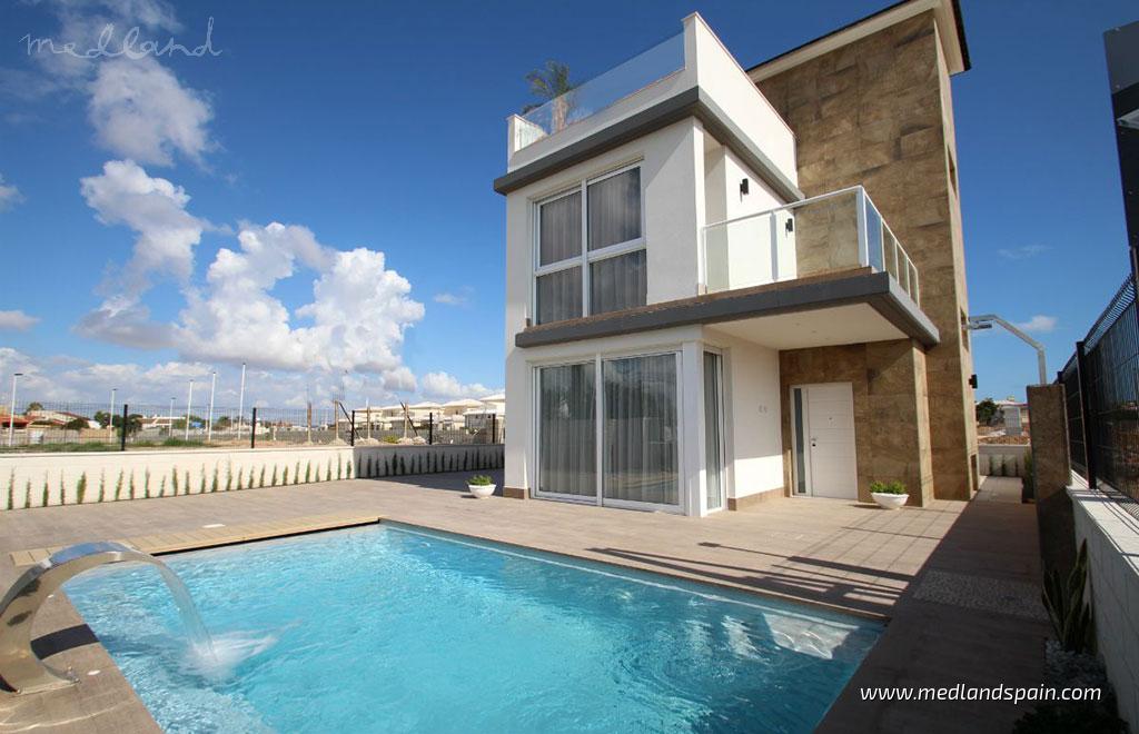 Huvila San Miguel de Salinas, Alicante, Espanja 4 makuuhuonetta, 134.8 m2 No. 65885