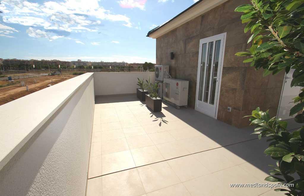 Huvila San Miguel de Salinas, Alicante, Espanja 4 makuuhuonetta, 134.8 m2 No. 65885