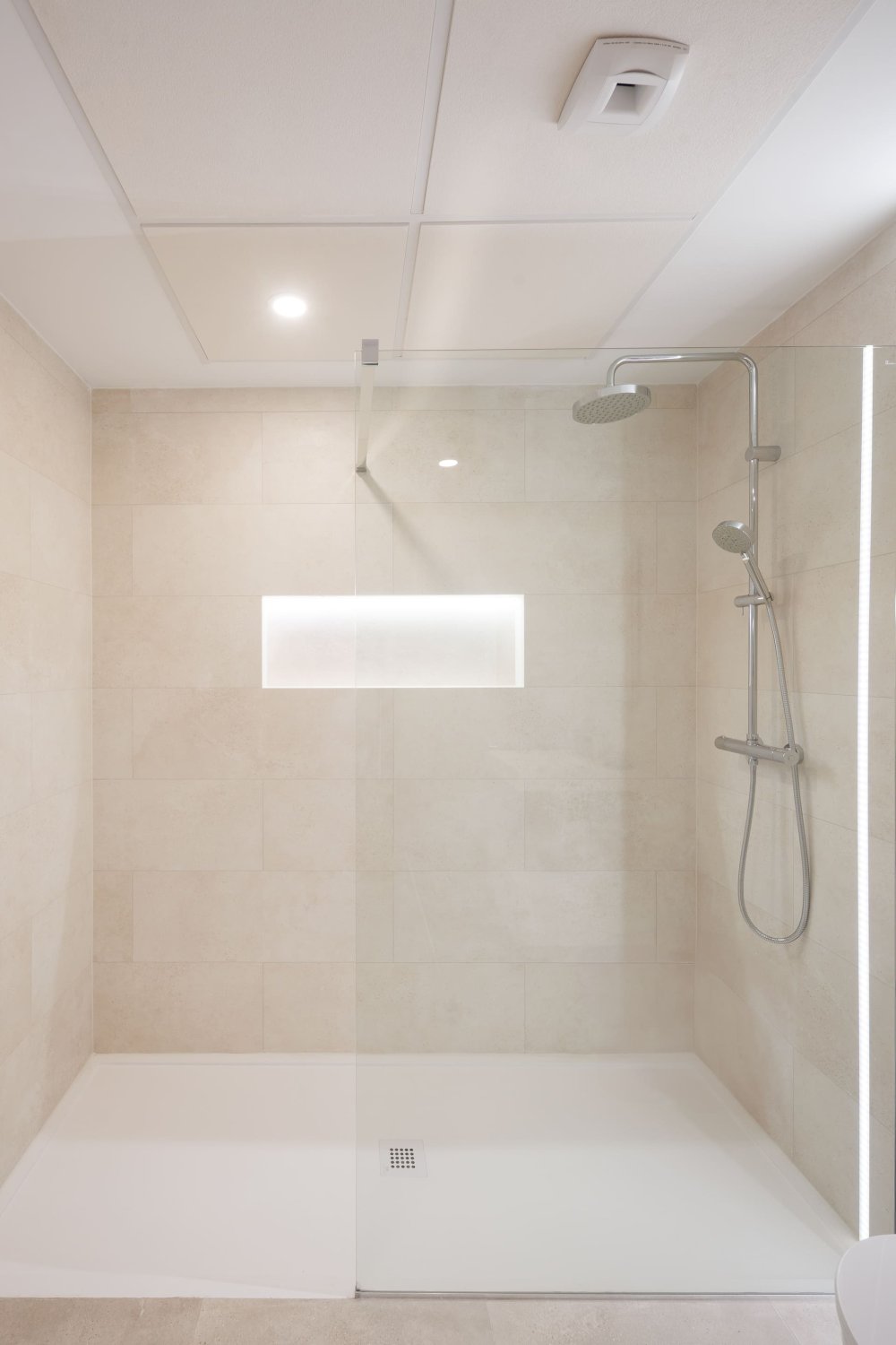 Apartamento en Fuengirola, Málaga, España 2 dormitorios, 130 m2 No. 137059