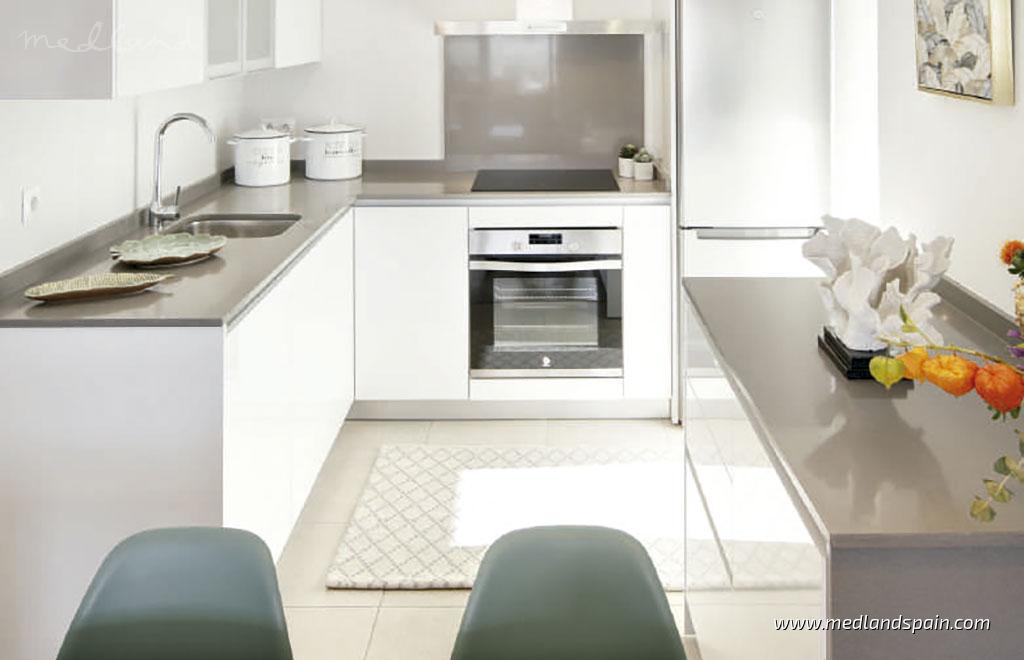 Apartamento en Nueva Andalucía, Málaga, España 4 dormitorios, 121 m2 No. 105118
