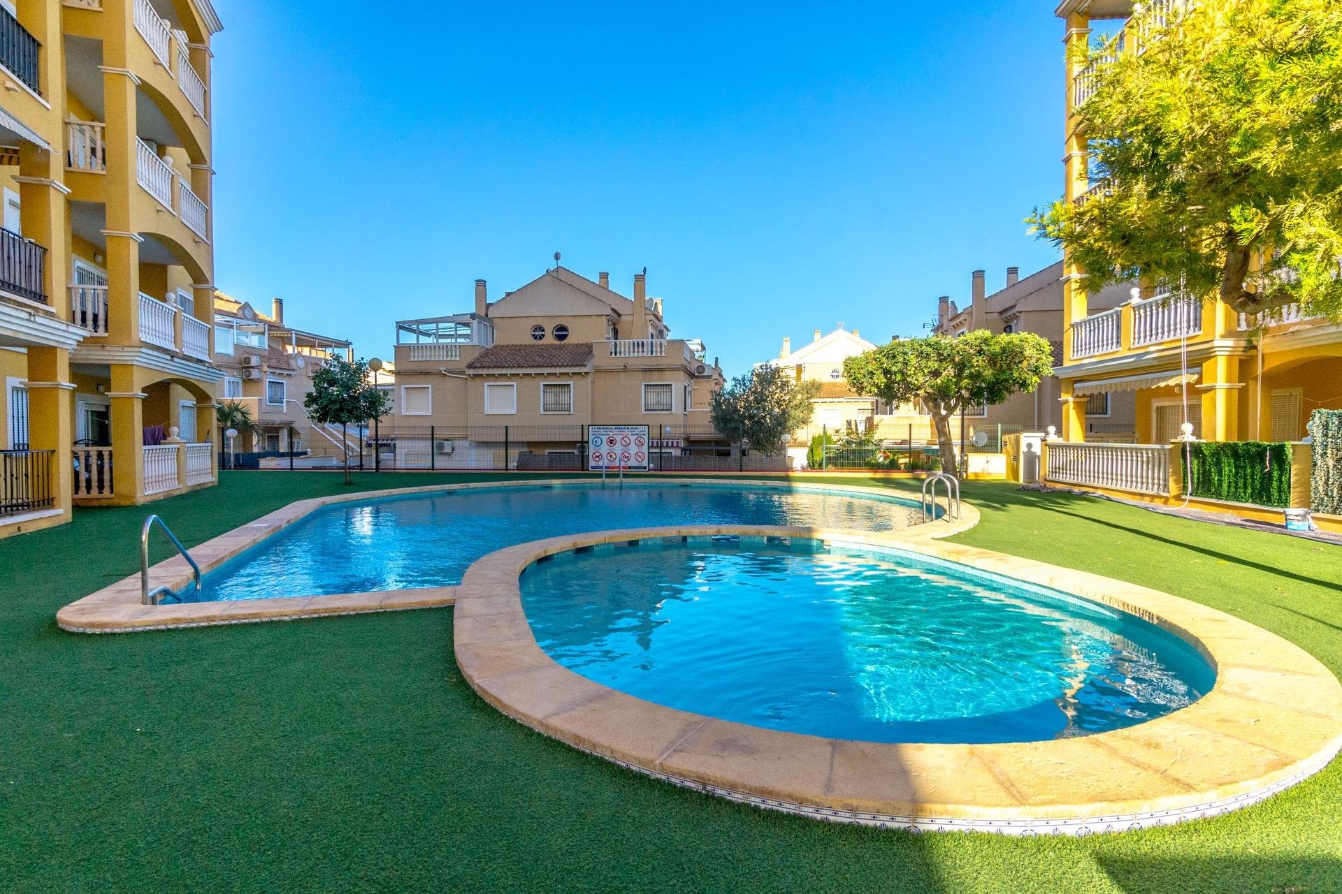 Huoneisto Torrevieja, Alicante, Espanja 2 makuuhuonetta, 58 m2 No. 190014