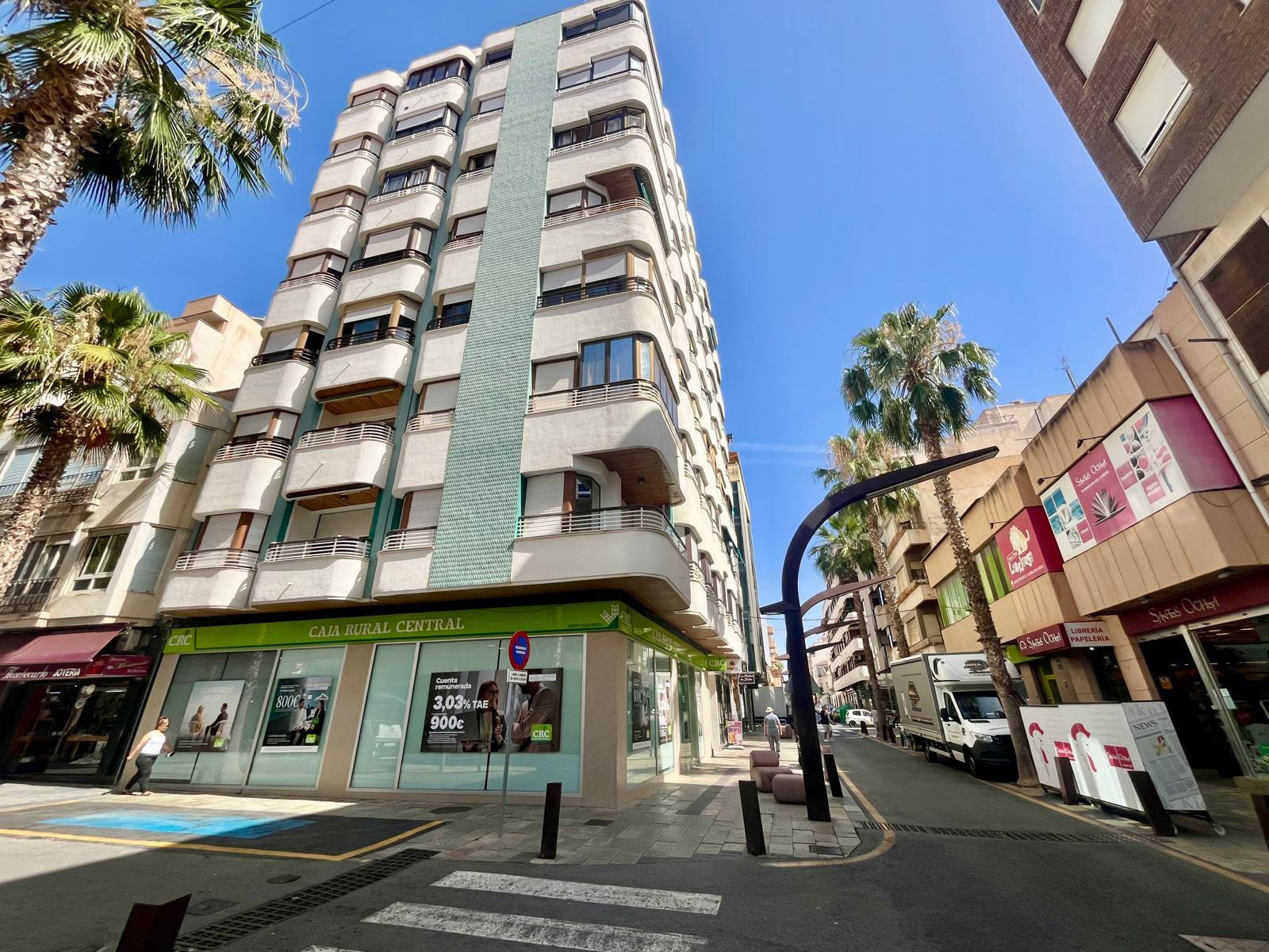 Appartamento a Torrevieja, Alicante, Spagna 3 camere da letto, 97 mq. N° 190011