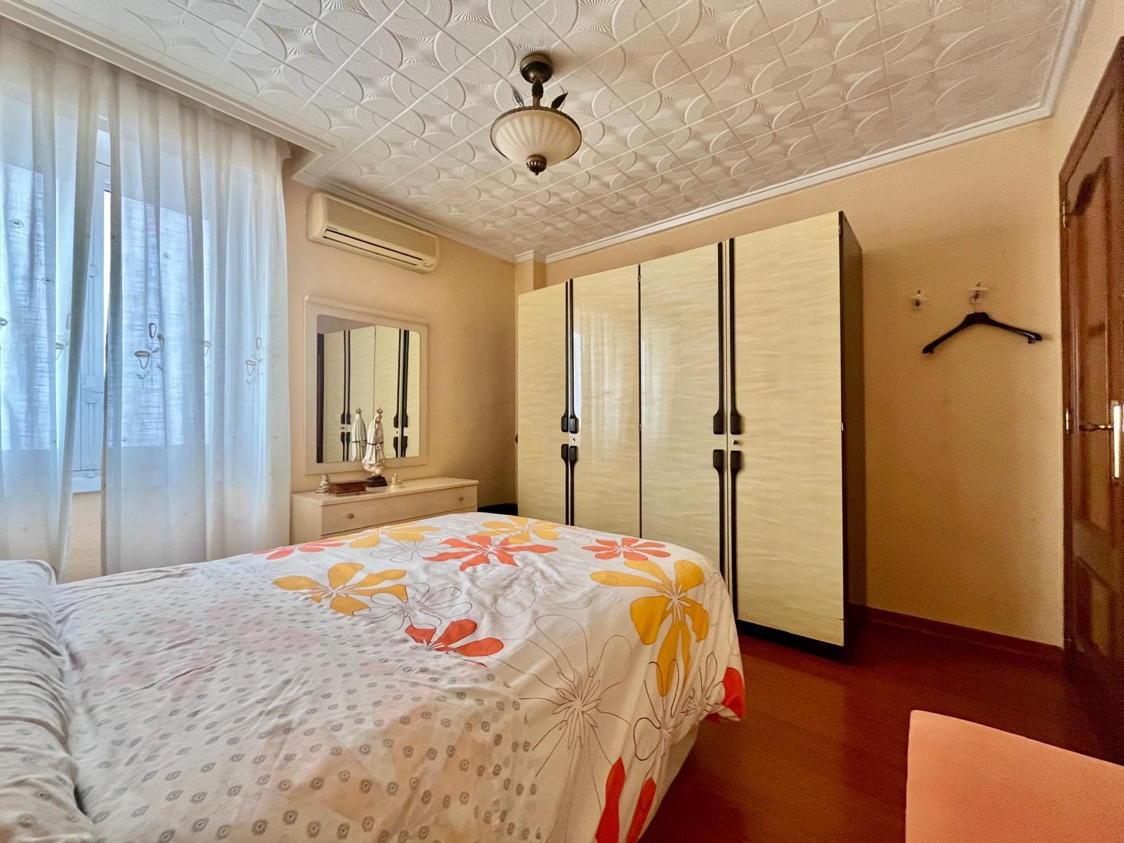 Appartamento a Torrevieja, Alicante, Spagna 3 camere da letto, 97 mq. N° 190011