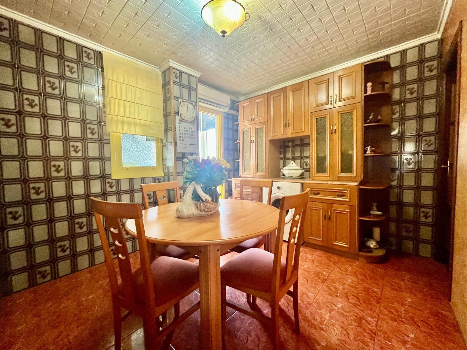Appartamento a Torrevieja, Alicante, Spagna 3 camere da letto, 97 mq. N° 190011