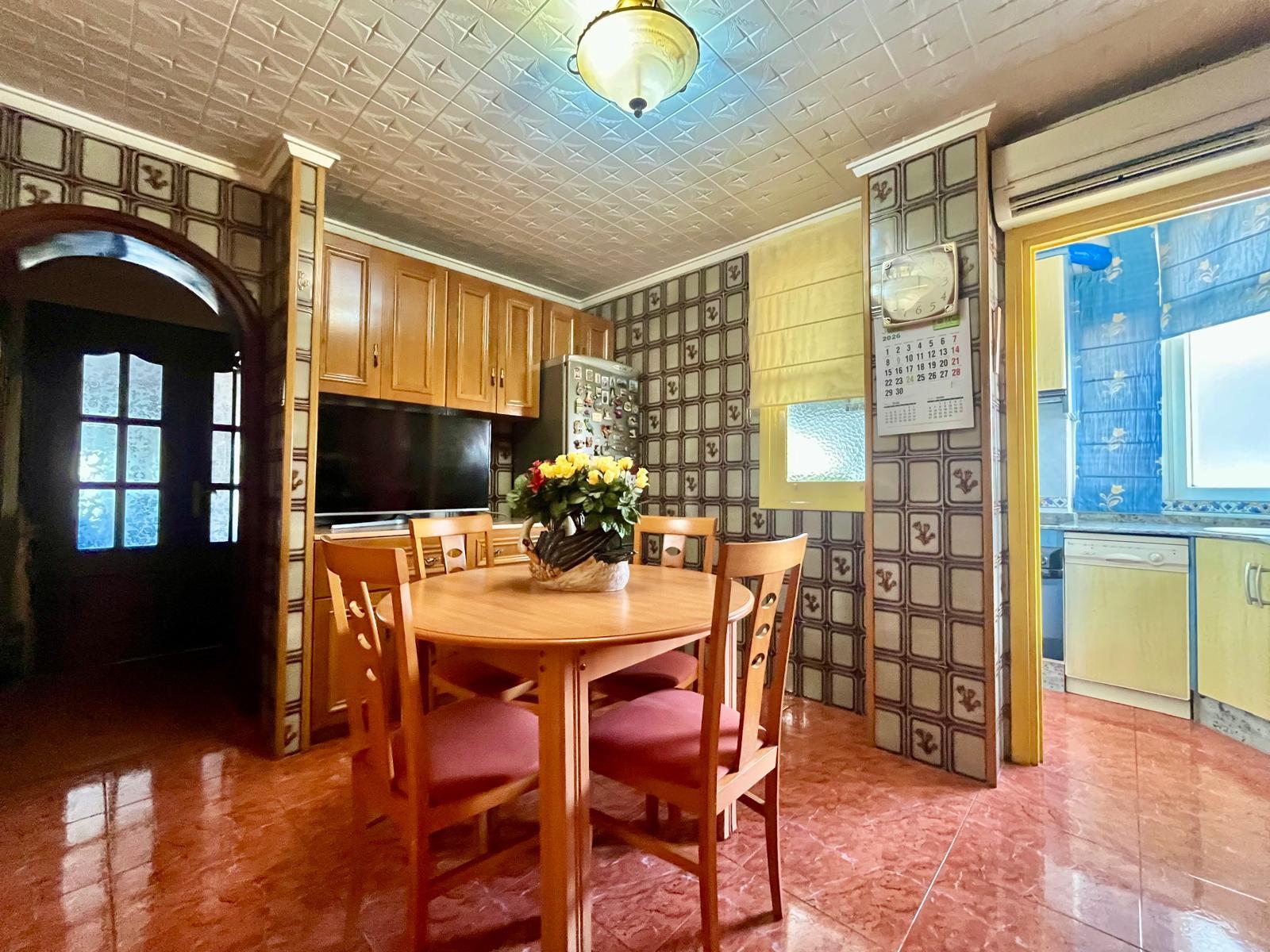 Appartamento a Torrevieja, Alicante, Spagna 3 camere da letto, 97 mq. N° 190011