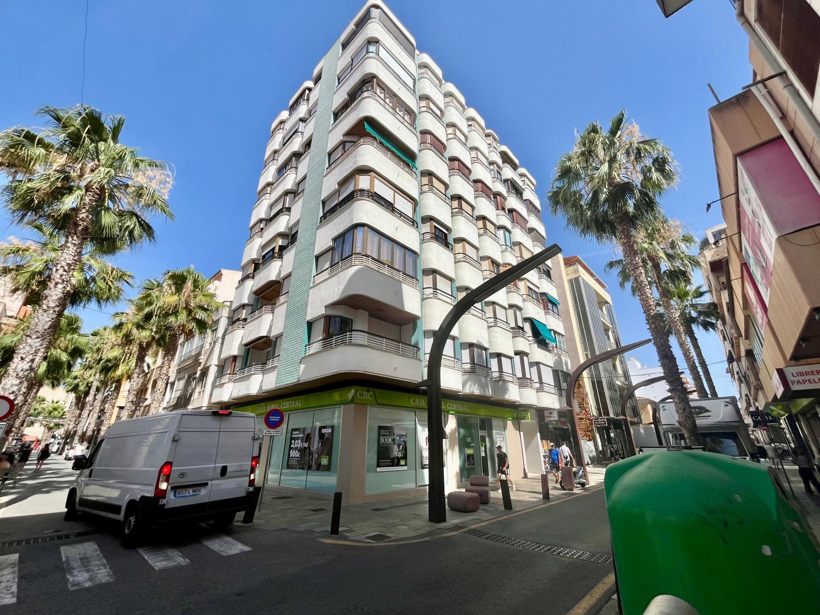 Appartamento a Torrevieja, Alicante, Spagna 3 camere da letto, 97 mq. N° 190011
