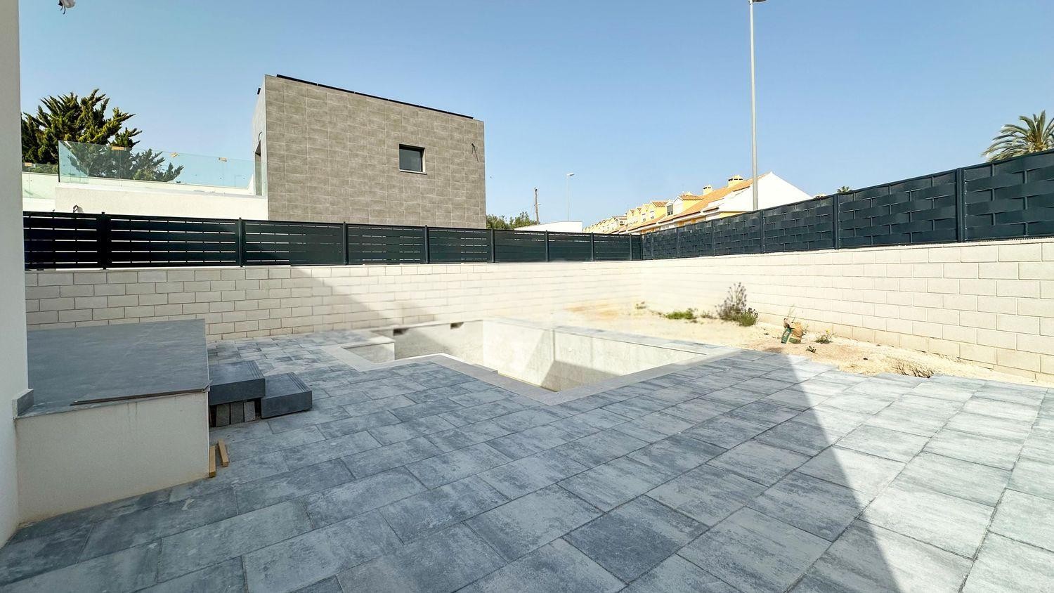 Villa in Alicante, Spain 4 bedrooms, 243 sq.m. No. 190813