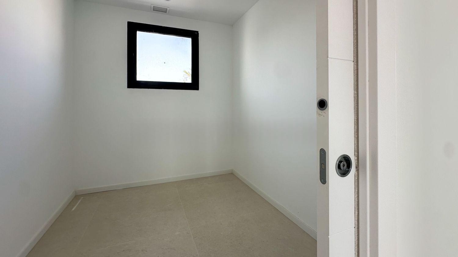 Villa in Alicante, Spain 4 bedrooms, 243 sq.m. No. 190813