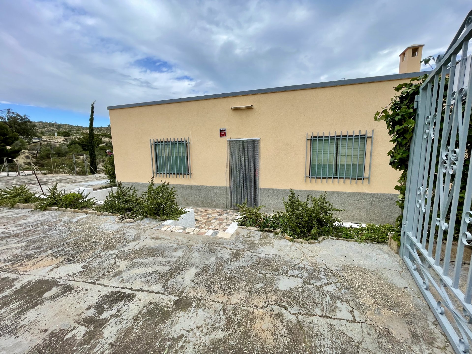Finca a Villajoyosa, Alicante, Spagna 4 camere da letto, 80 mq. N° 192497