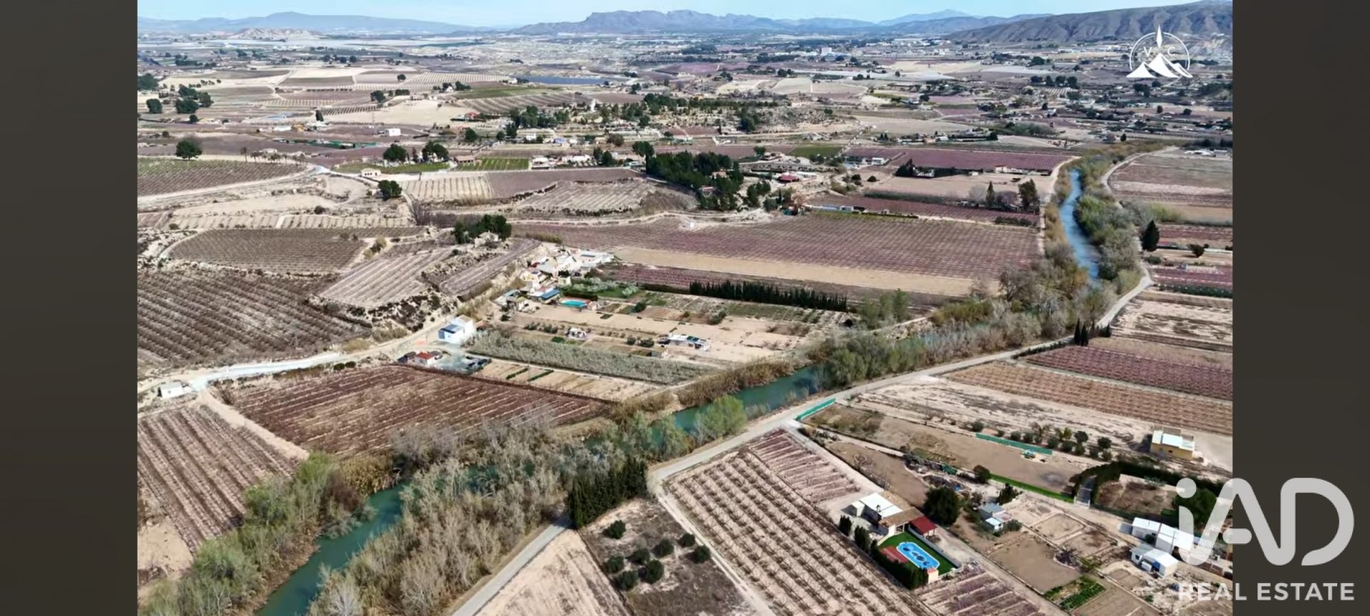 Commercial property in Cieza, Murcia, Spain No. 187773
