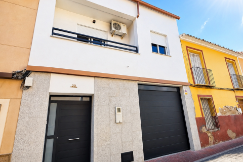 Apartment in Calasparra, Murcia, Spain 3 bedrooms, 216 sq.m. No. 187772